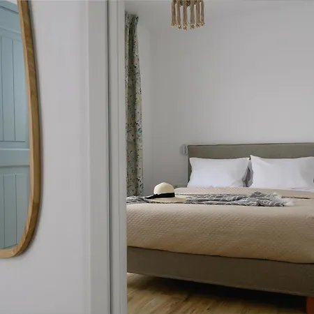 Naxian Garden Villas 4* Pláka
