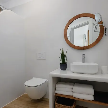 Naxian Garden Villas 4*