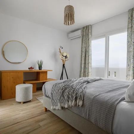 Naxian Garden Villas 4*